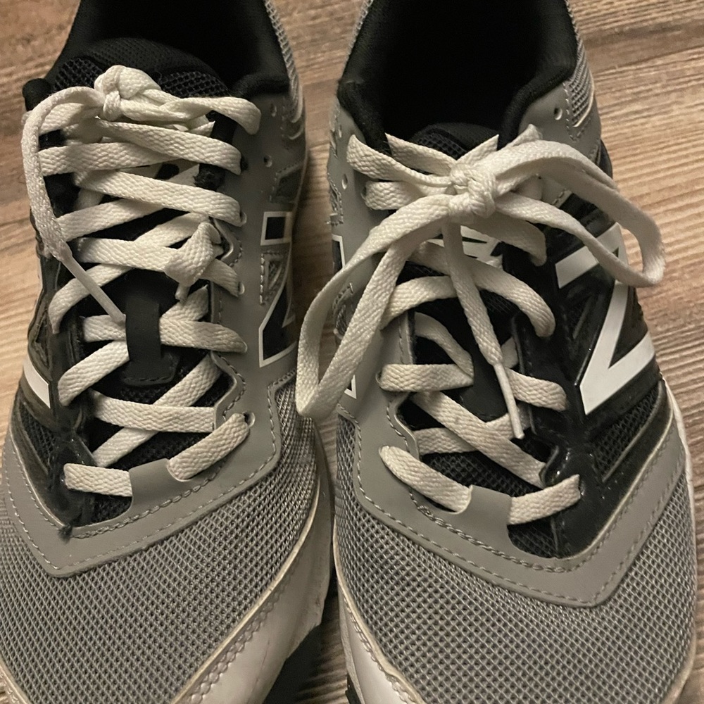 New balance turf shoes size 7